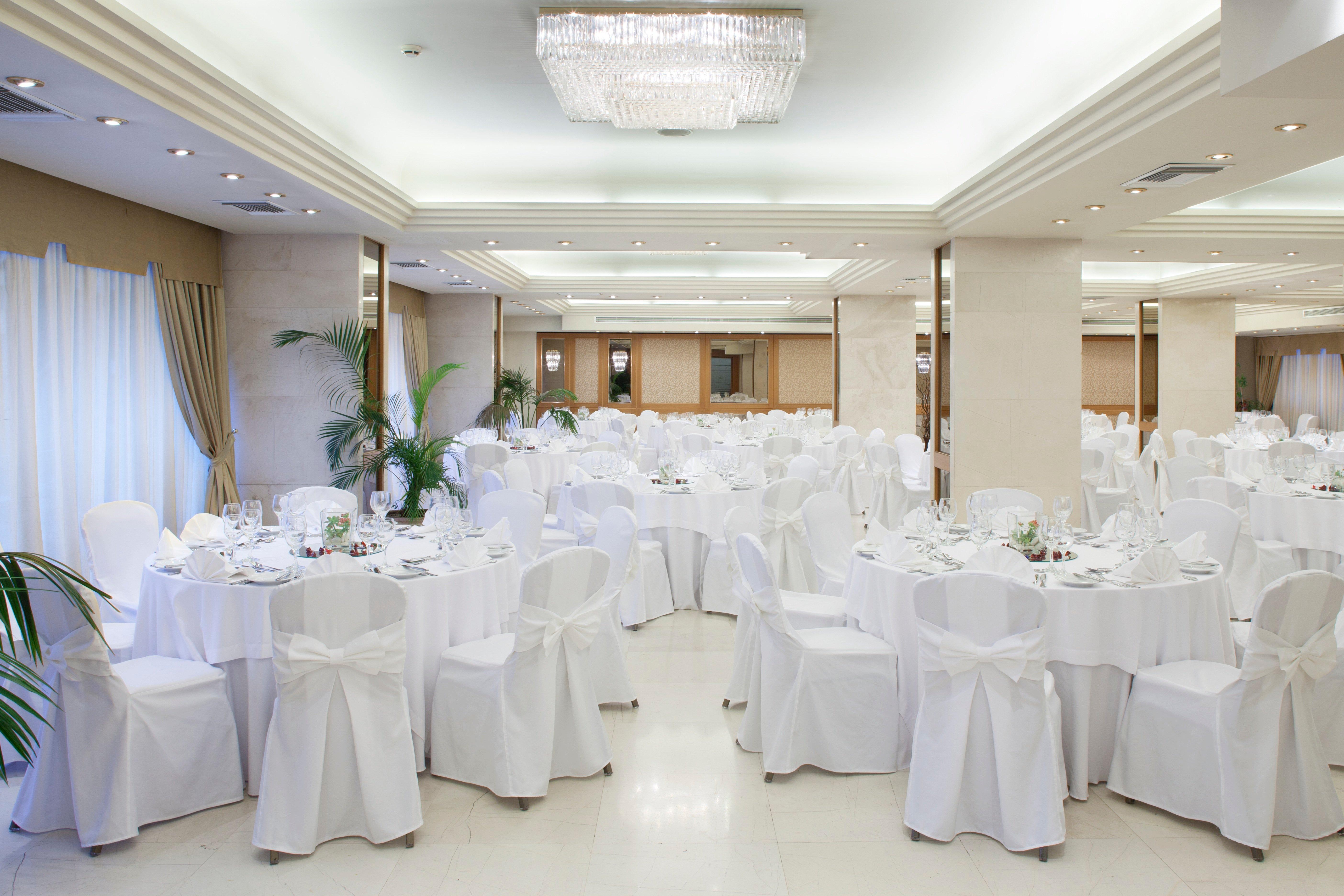 塞萨洛尼基假日酒店 外观 照片 A typical wedding reception