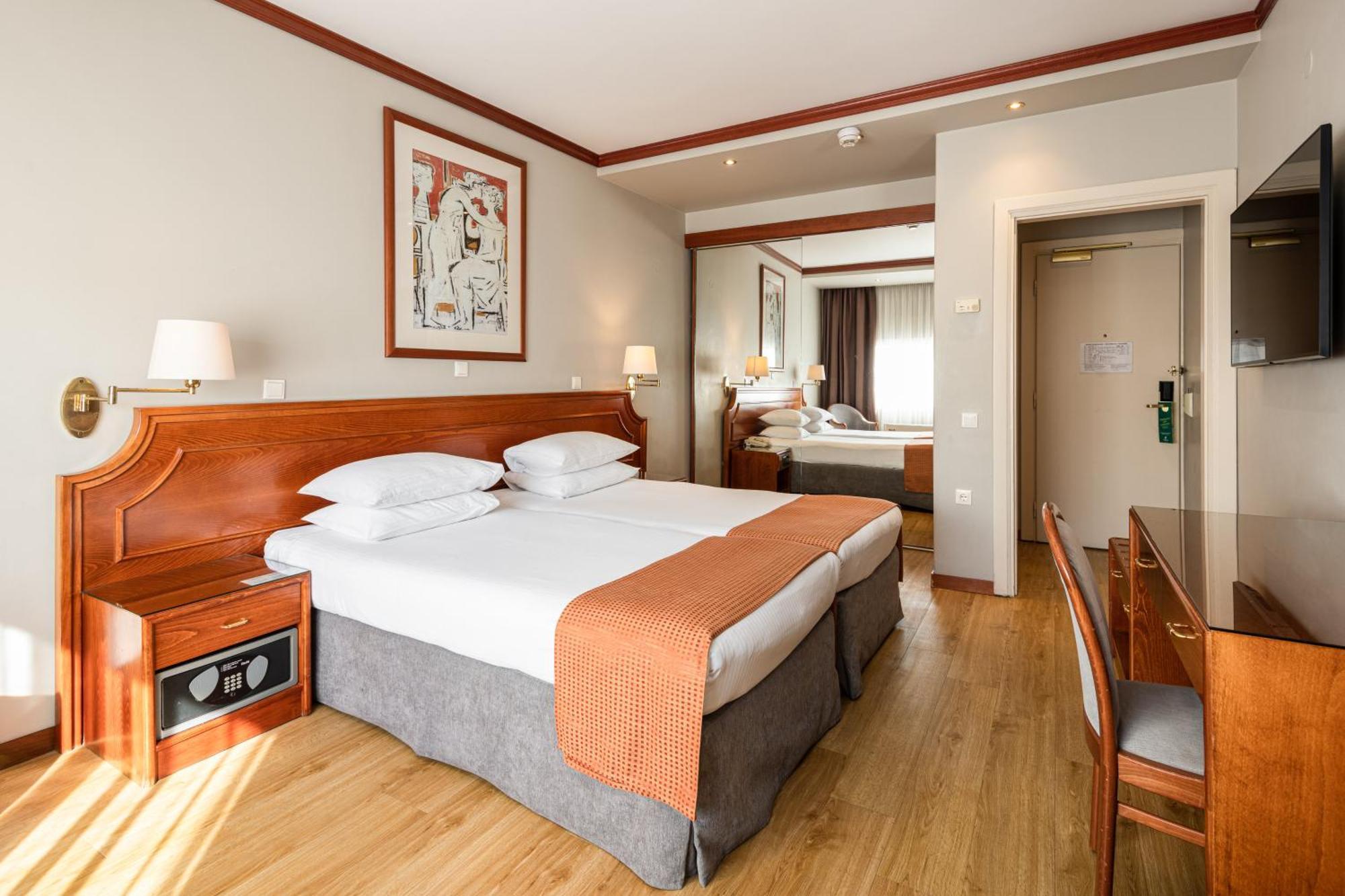 塞萨洛尼基假日酒店 外观 照片 A room at the hotel